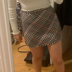 Selling a high quality Princess Polly Mini-Skirt!